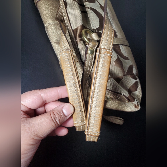 Coach Gold Monogram Designer Shoulder Handbag Purse Signature Print Medium Purse - Picture 12 of 12